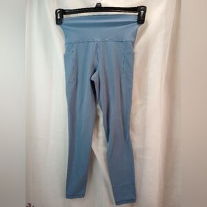 Athleta Salutation Stash Pocket II 7/8 tight